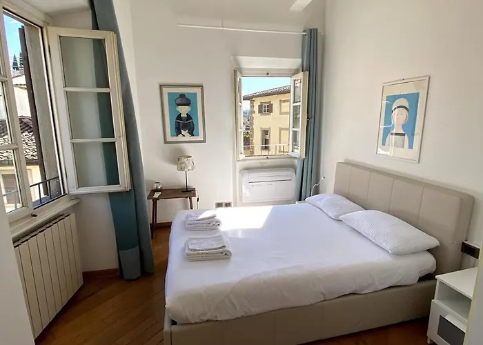 Ponte Vecchio-Old Bridge-Apartment Piazza Pitti